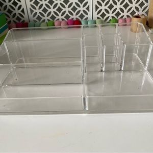 Desk or makeup organizer